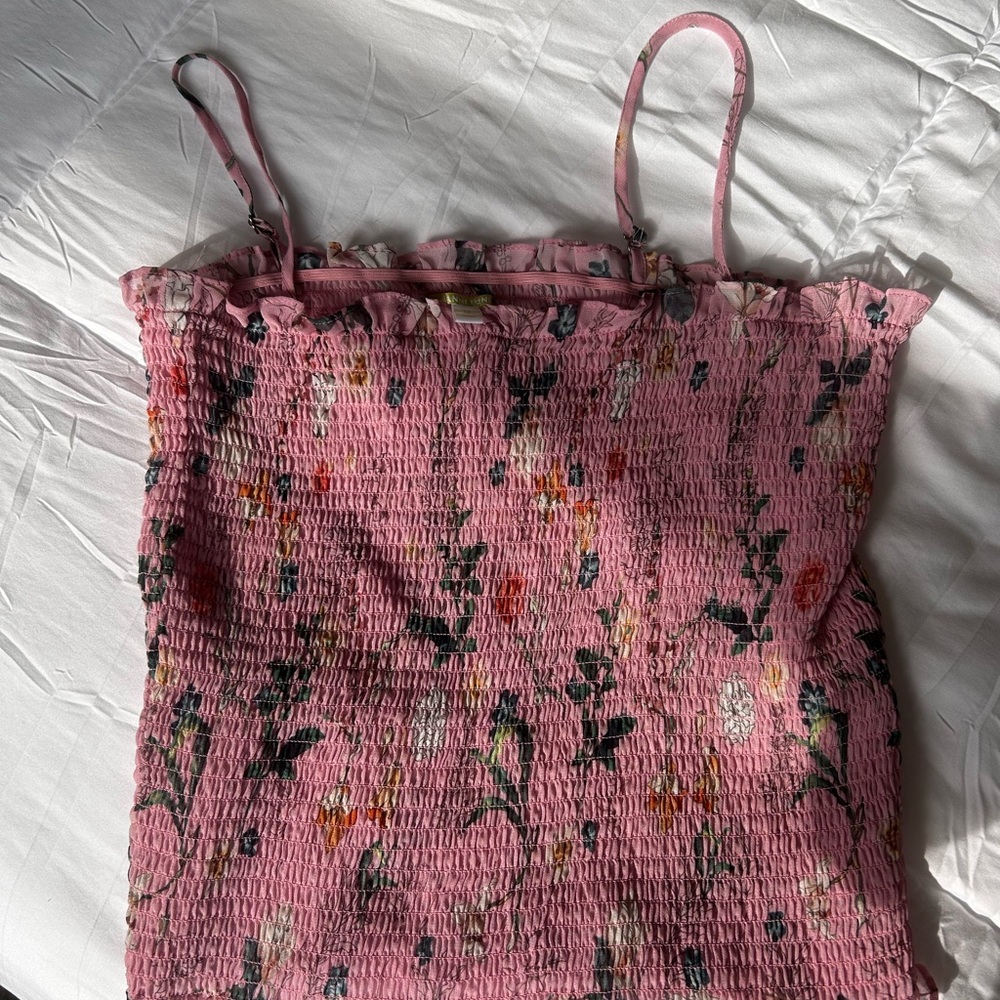 Gianni Bini Pink Floral Smocked Top